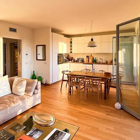 Apartment Milan Bloom Design *