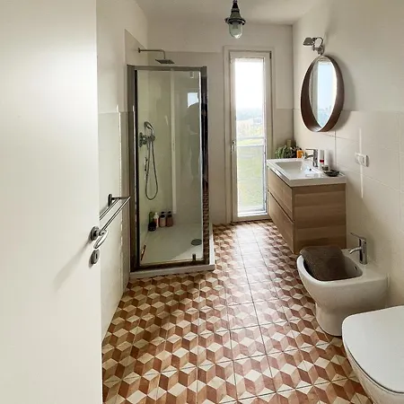 Milan Bloom Design Pero